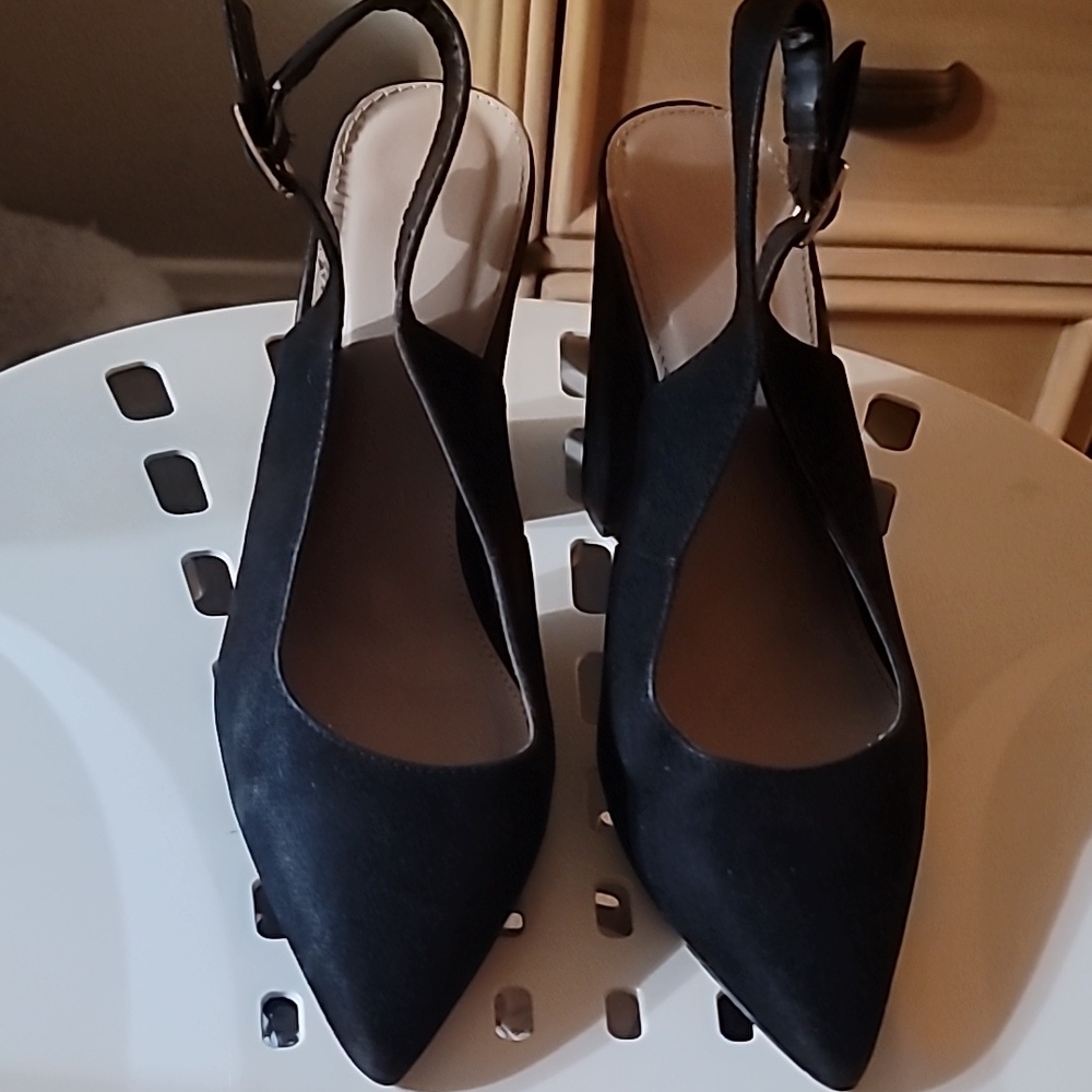 Elegant Black Slingback Heels